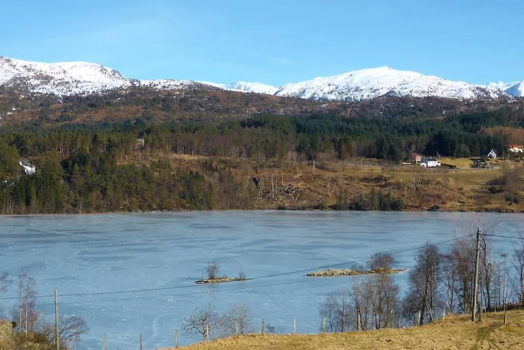 Holiday home Alone In The Woods With Your Own River Nearby Fitjar