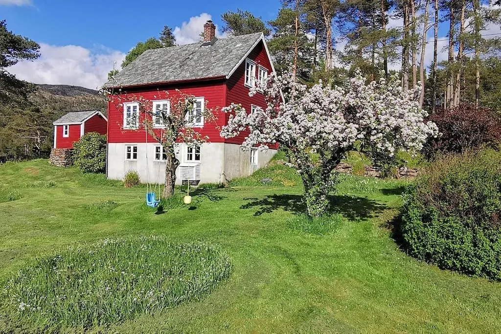 Ferienhaus Alone In The Woods With Your Own River Nearby Fitjar Norwegen