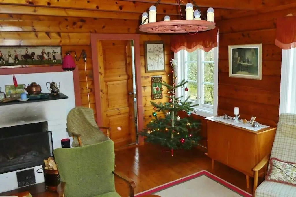 Alone In The Woods With Your Own River Nearby Fitjar Tatil Evi